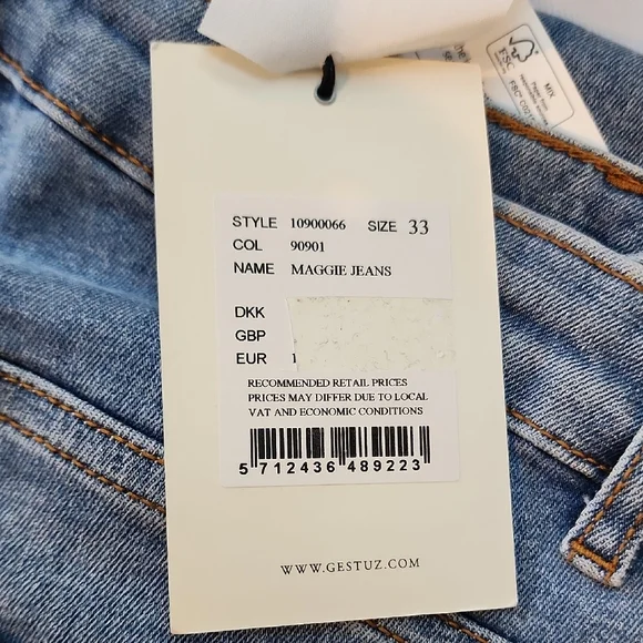 Women's Blue Jeans - Picture 2 of 6